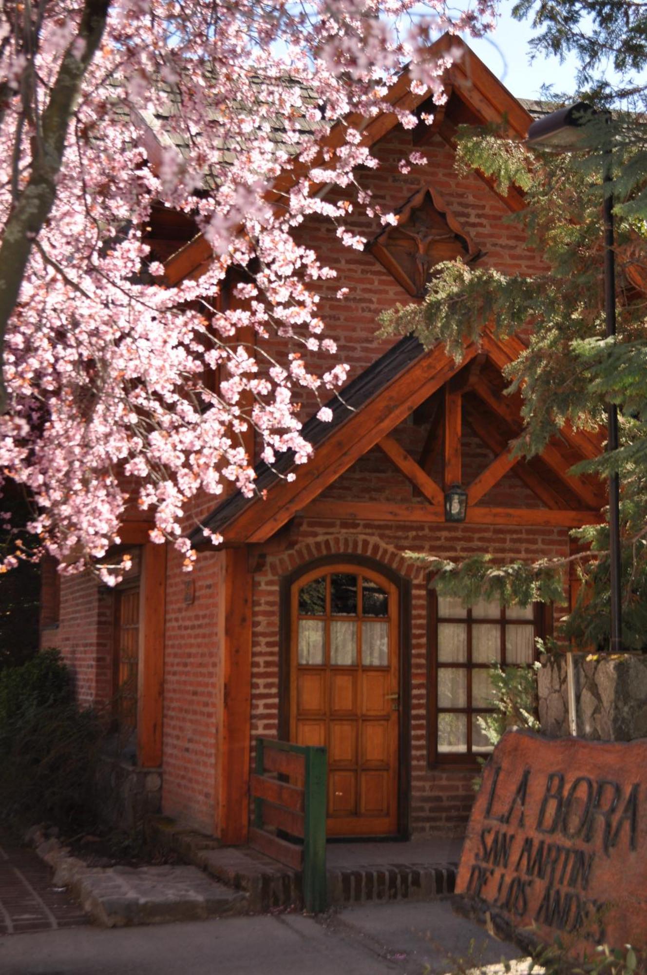 Apart Hotel La Bora San Martín de los Andes Esterno foto
